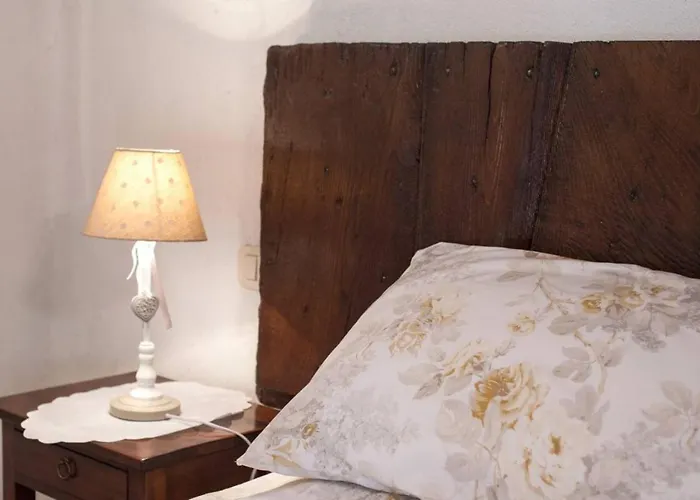 Pilari Intera Corgna