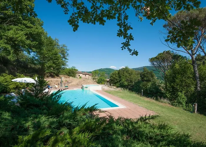 Pilari Intera 农家乐 Corgna